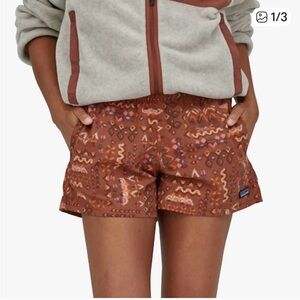 Patagonia | Shorts | Women Barely Baggie...